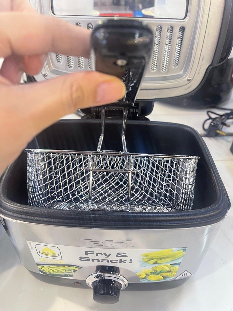 Tefal Deep fryer, TV & Home Appliances, Kitchen Appliances, Fryers on