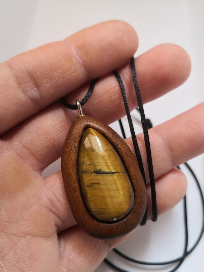 Wood crystal necklace discount