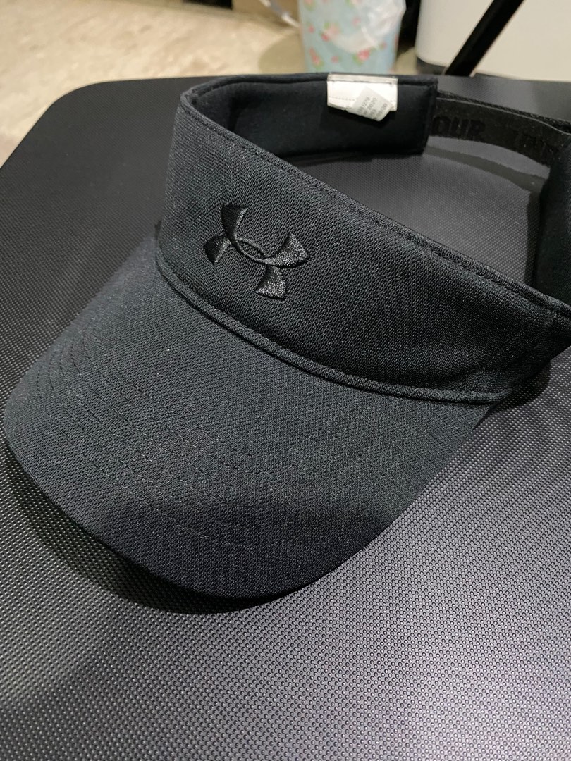 Under Armour visor, Women's Fashion, Activewear on Carousell