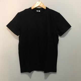 Uniqlo UUUU Basic T-Shirt