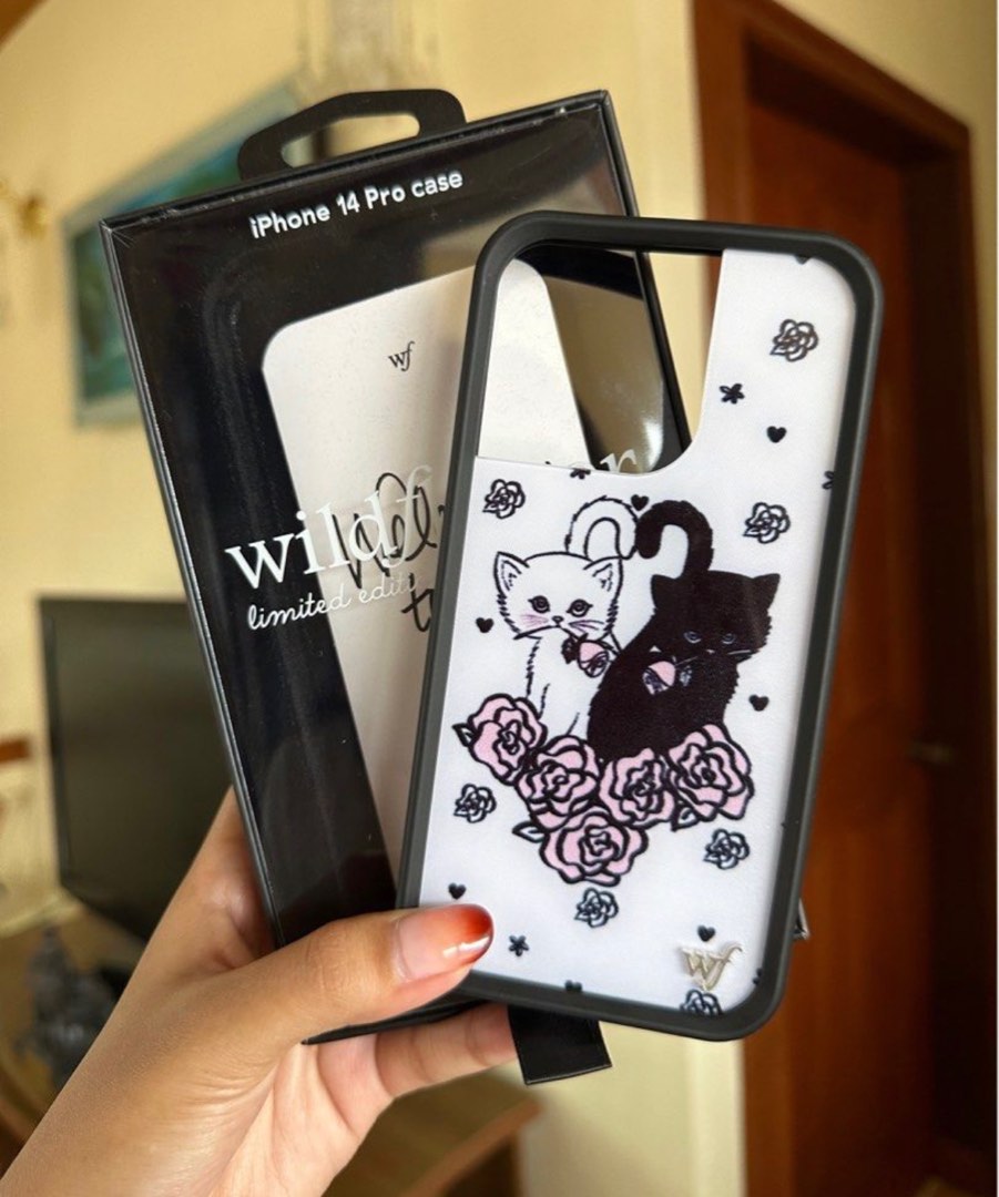 WILDFLOWER CASE for 14 Pro on Carousell