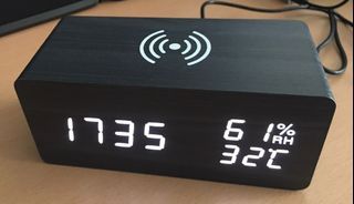 Wooden Digital Alarm Clock with Wireless Charging, Alarm Clock