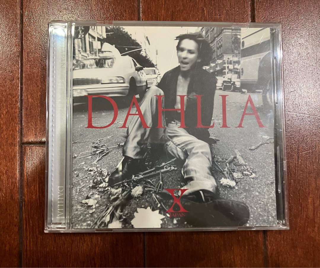 X Japan Dahlia 日盤, 書籍、休閒與玩具, 樂器、音樂相關, CD、DVD在旋轉拍賣