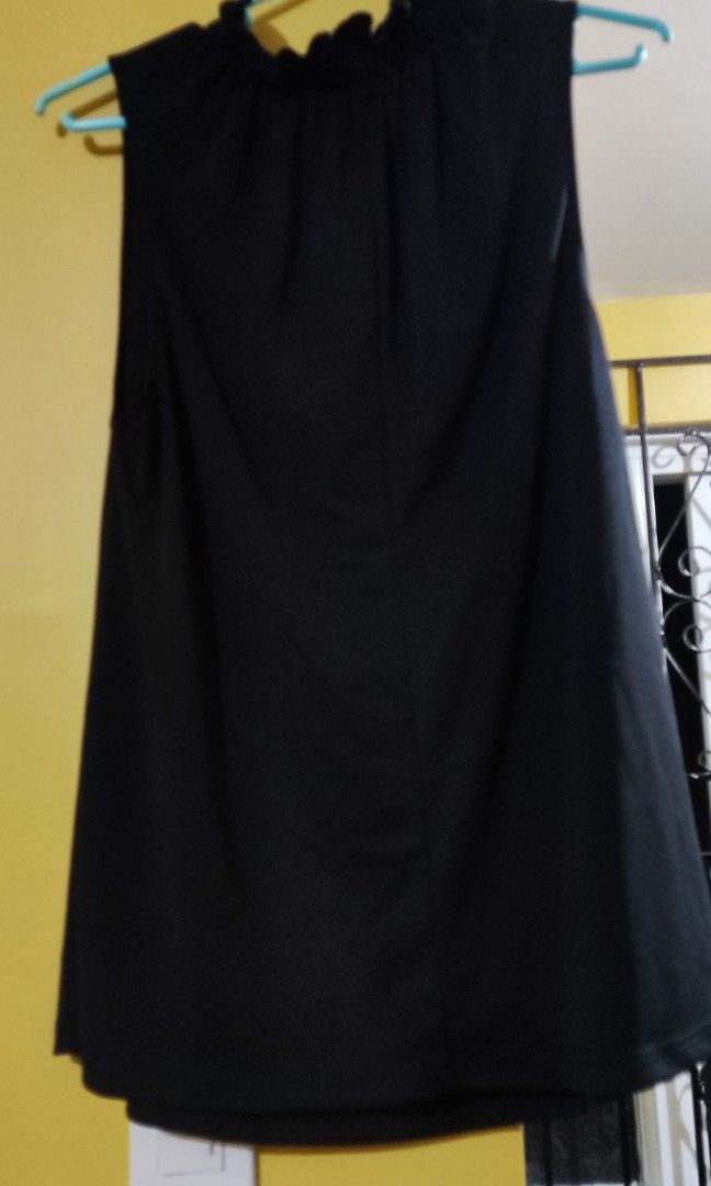 Zara black top (Category: Sleeveless) located in Angono. Submitted by bblossom21 (Listing ID 1235342040, Image 2). Description: .