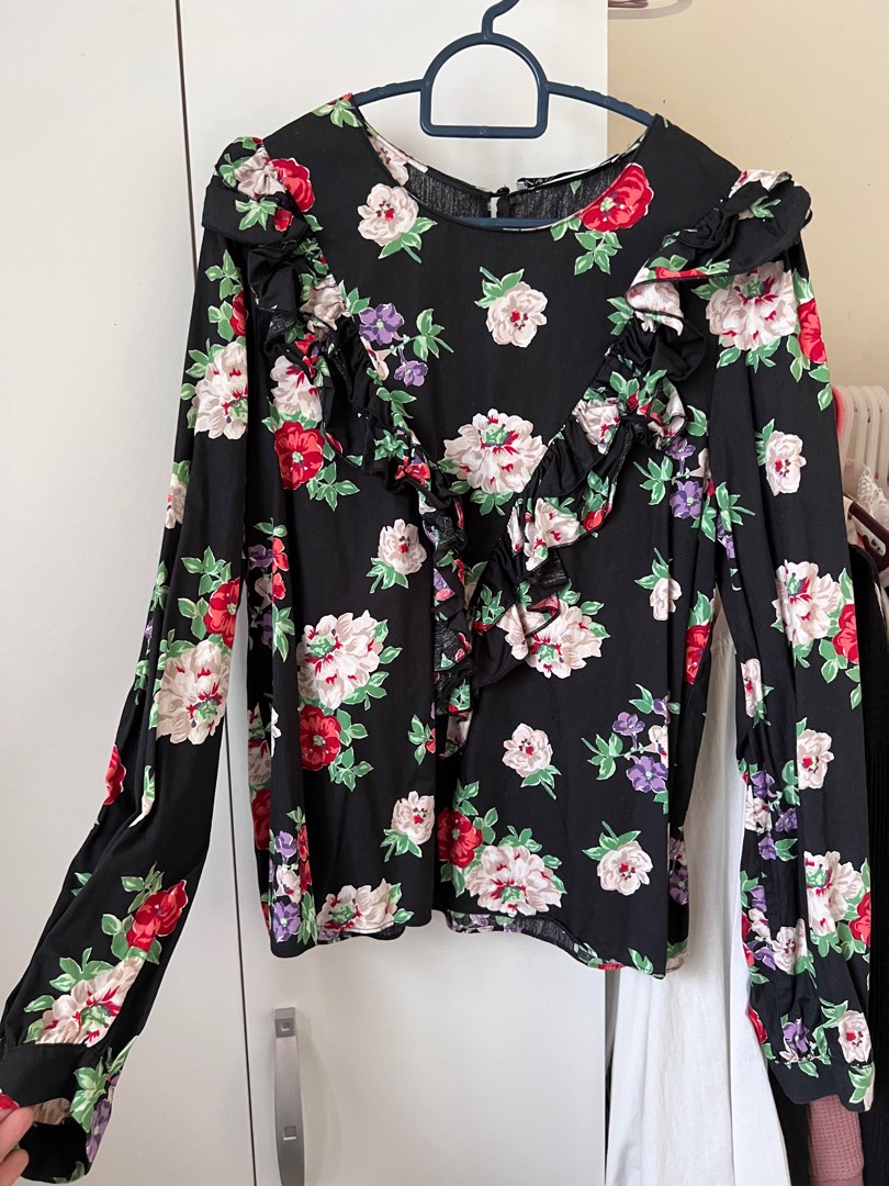 Zara floral top, Women's Fashion, Tops, Blouses on Carousell