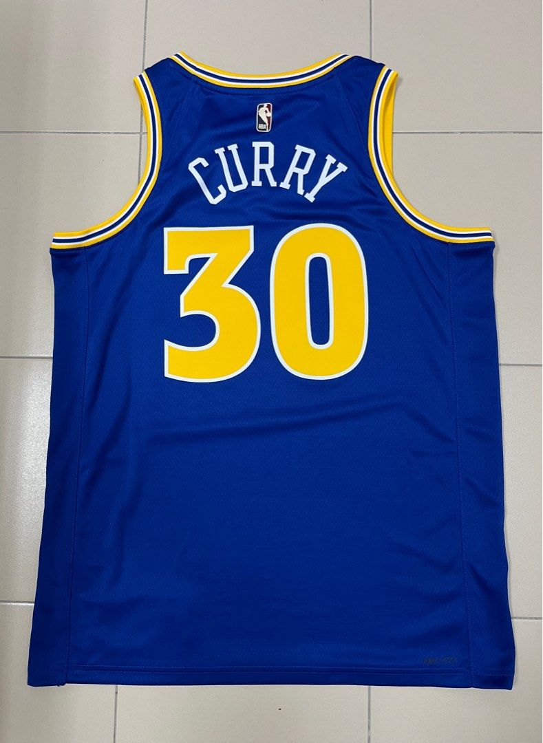 Golden State Warriors Curry Jersey #30, Men's Fashion, Activewear on  Carousell