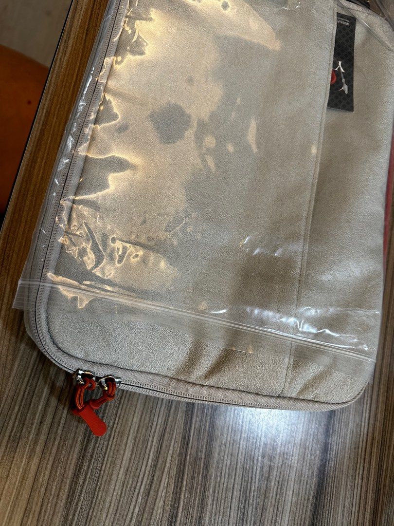 13 inch Apple laptop bag, Computers & Tech, Parts & Accessories, Laptop