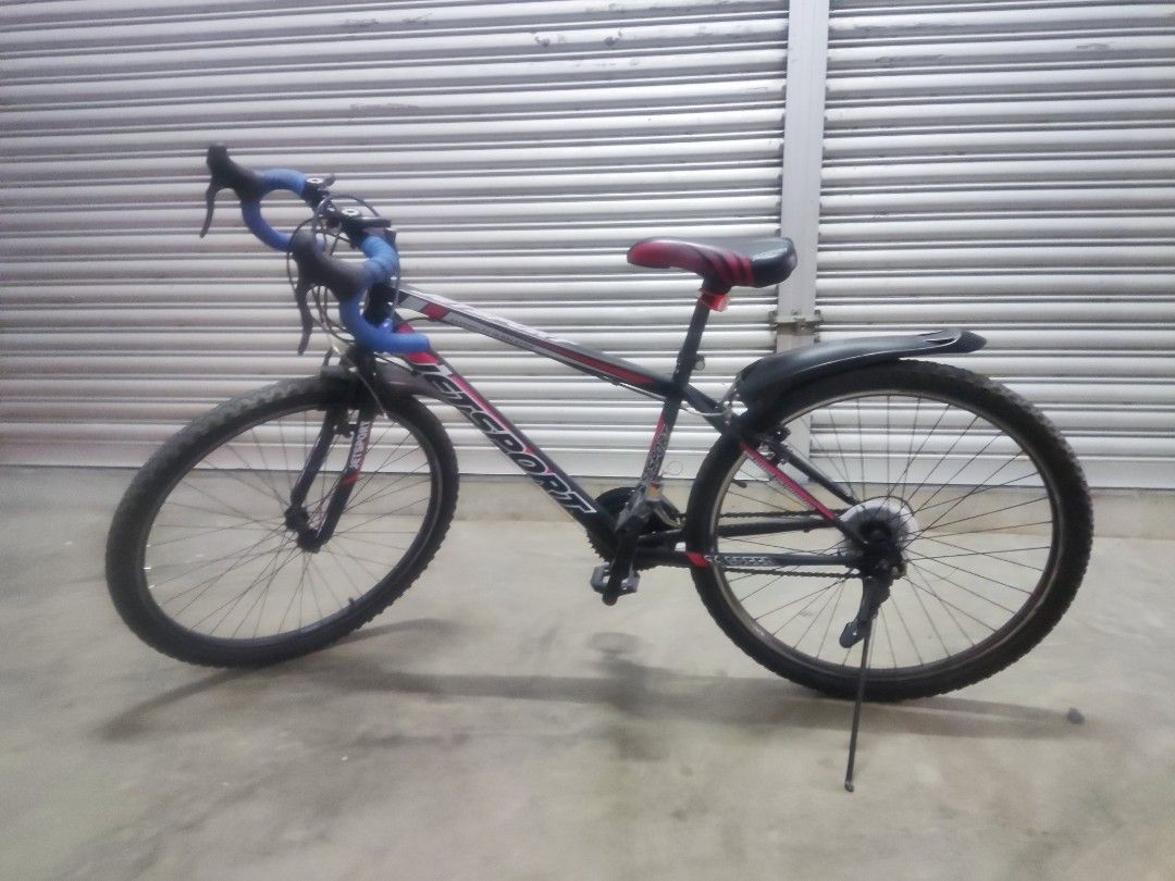 2nd hand 26 inch mountain bicycle