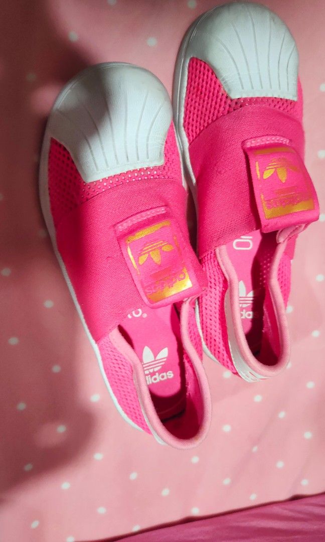 adidas gazelle silver green womens Toddler adidas Hello Kitty Superstar 360 Shoes main image 0