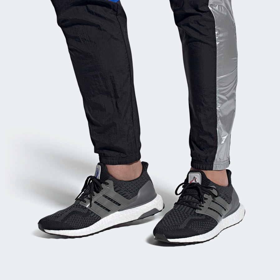Adidas ultra boost top 6.5 iron