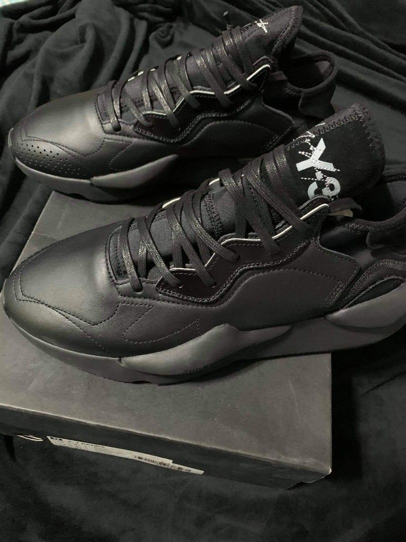 Adidas y 3 KAIWA
