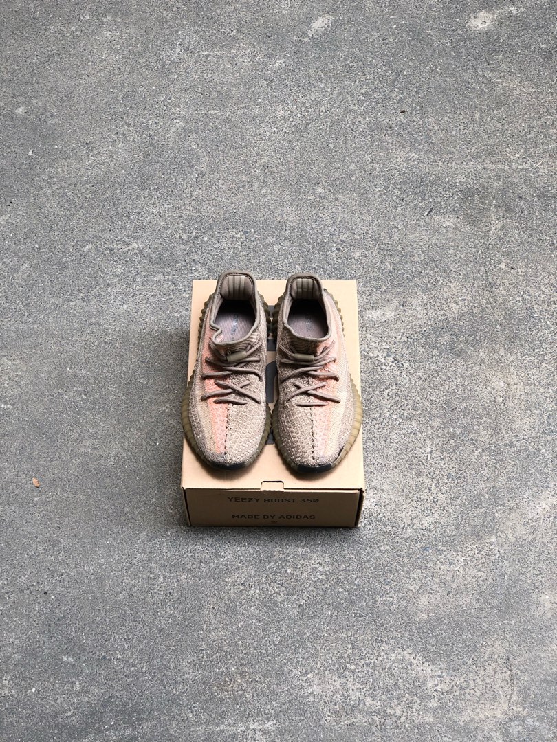 yeezy 350 sand taupe footlocker