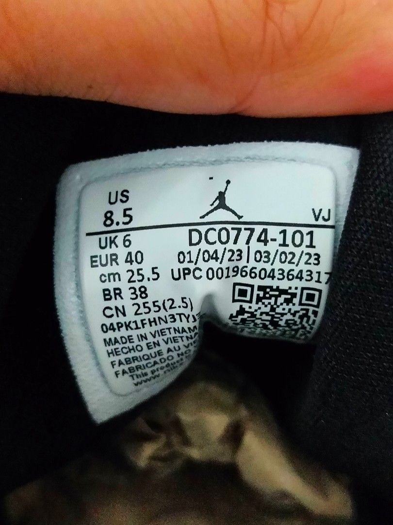 Air Jordan 1 Low Black White Panda 2023 US 8.5W / EUR 40 (FOOTLOCKER