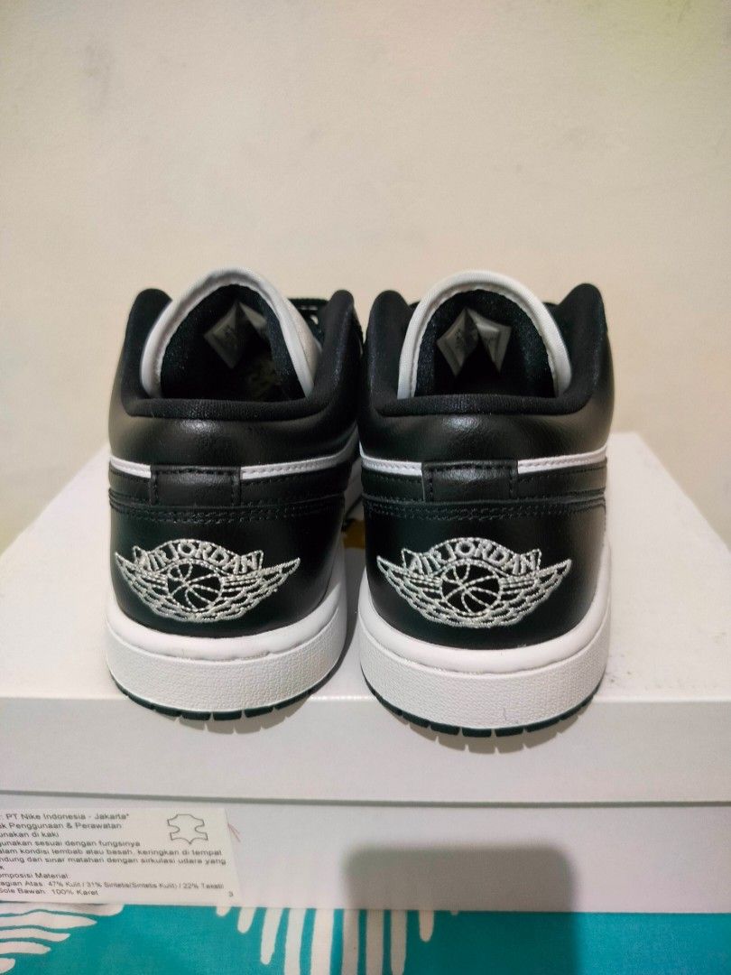 Air Jordan 1 Low Black White Panda 2023 US 8.5W / EUR 40 (FOOTLOCKER