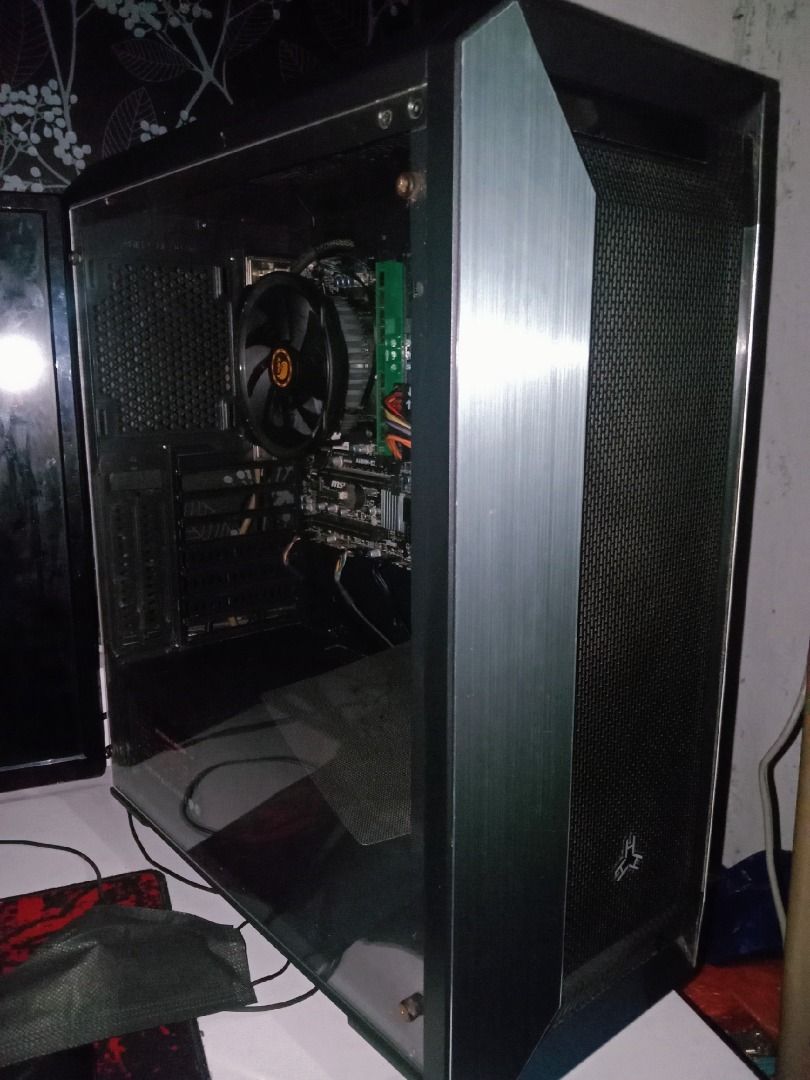 AMD A10 PRO 7800B GAMING PC (Category: Desktops) located in Las Pinas. Submitted by mikko.gomez (Listing ID 1240284948, Image 2). Description: For sale Gaming Desktop CPU only No Monitor Specs: AMD A10 PRO 7800B (12 Compute Cores) MSI A68HM-E33 V2 Motherboard 12GB RAM (8+4) 1Terabyte HDD 500W 80+ Bronze True Rated PSU Rakk Sinaya Case with 3 MSI RGB Fan Integrated GPU only Radeon R7 Graphics Malakas na malakas sa gaming, kayang kaya VALORANT, DOT