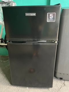 American Home Mini Refrigerator