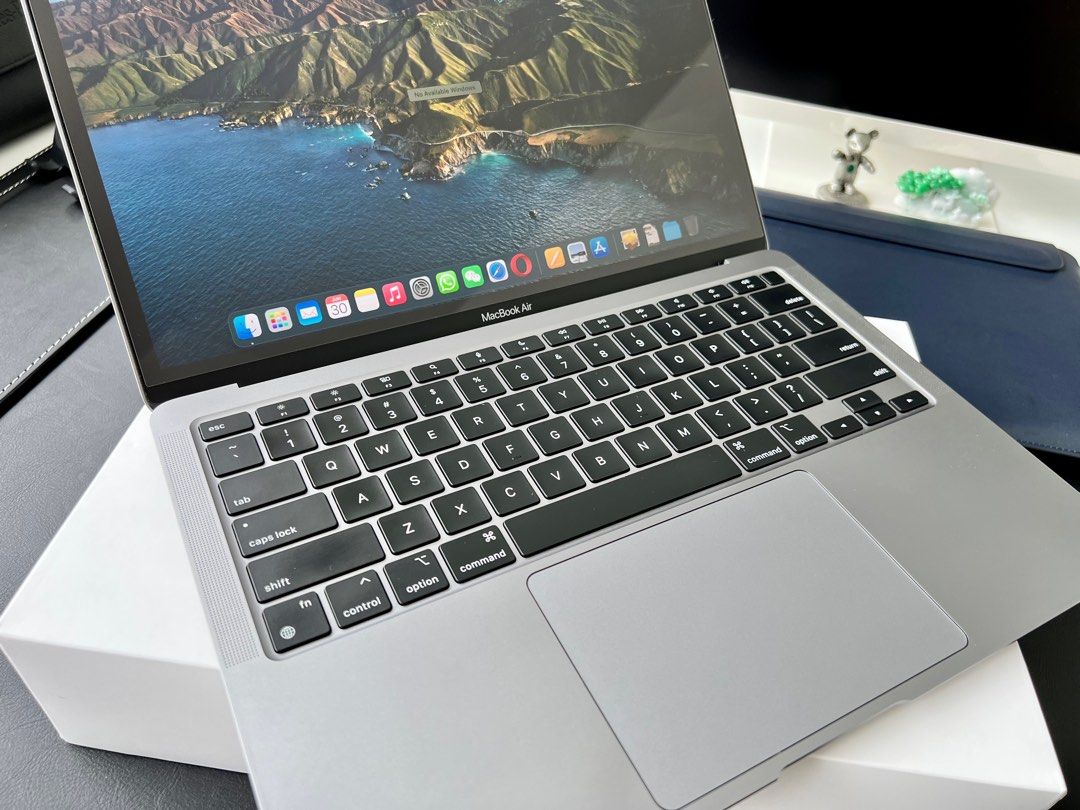 Apple MacBook Air M1, Condition like new, Senheng warranty until year