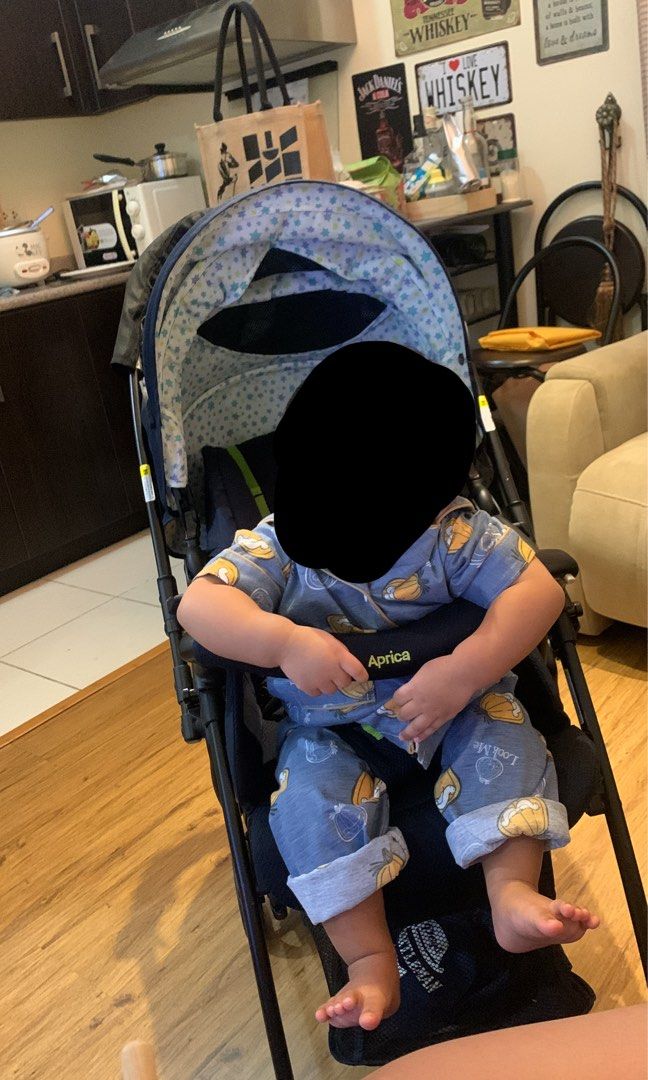 Aprica Karoon Plus Stroller (Category: Strollers) located in San Pedro. Submitted by califrancethrifts (Listing ID 1240265684, Image 1). Description: Bought it for almost 17k (sale) @babycompany 19k orig price sa mall. Issue/s : super minimal scratch lang, needs wash kasi natambak na. No box. Used sa mall / inside the house / parking light weight Reversible RFS : outgrown na ni baby.