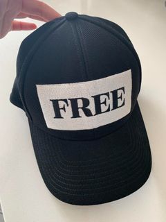 Aritzia Cap