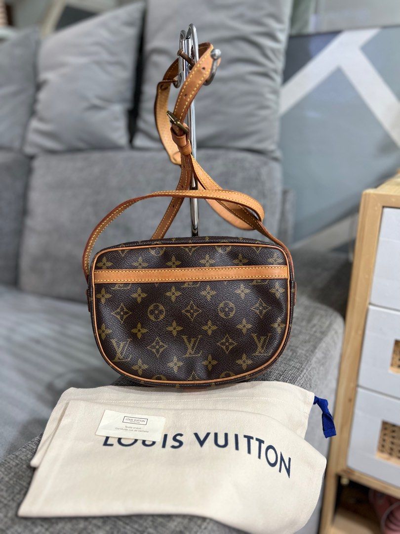 Authentic lv louis vuitton jeune fille pm size sling bag, Luxury, Bags &  Wallets on Carousell