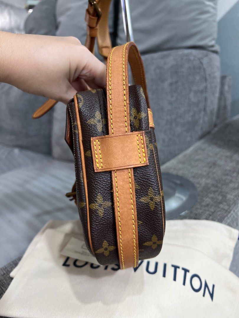 Authentic lv Louis Vuitton jeune fille pm size crossbody bag