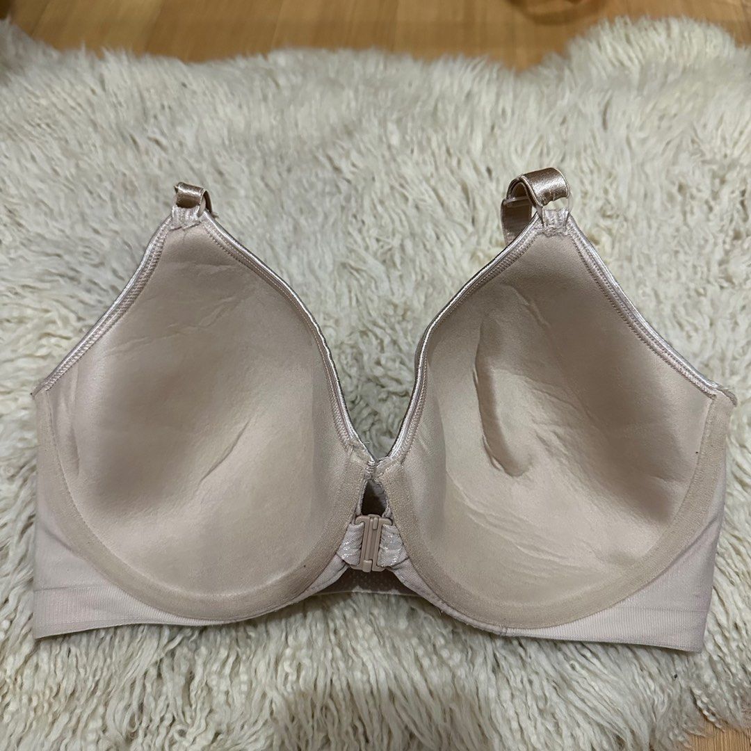 Bali 34D on tag Sister size: 36C Thin pads  Underwire Adjustable strap  Front closure Php200 All items are from US Bale., Women's Fashion,  Undergarments & Loungewear on Carousell
