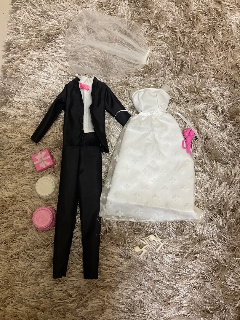 Barbie wedding set on Carousell