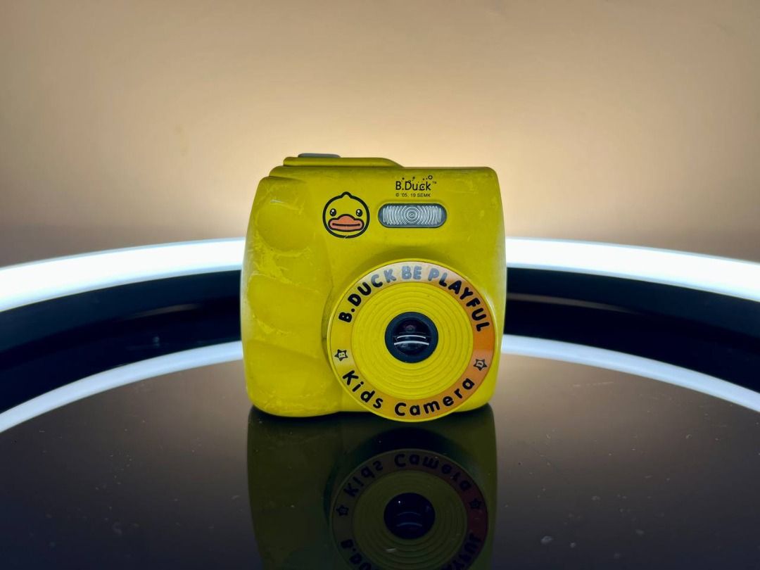 b.duck Kids Camera (Highly collectible cute) (Category: Cameras) located in Baguio. Submitted by carlbenta (Listing ID 1240377879, Image 1). Description: ✨B. Duck kids camera!✨ 📌 Working well! 📌 Light/Flash working 📌 All buttons working 📌 Battery and lens working well Issues: 📌 Scratches (Medyo malagkit) 📌 Scratches (Screen) Inclusion: 📌 Battery 📌 32gb memory card b.duck edition Location: Baguio City Meetups and deliveries (LBC/J&T).