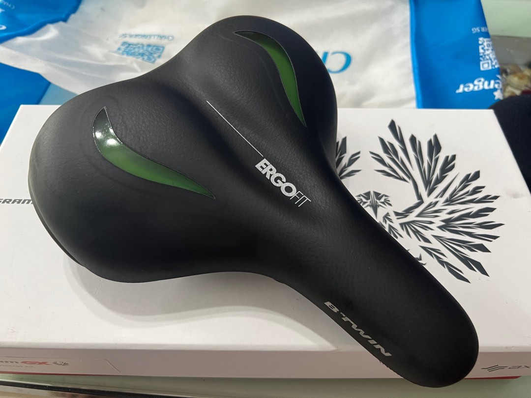 Bike saddle Decathlon saddle, Sports Equipment, Bicycles & Parts, Parts