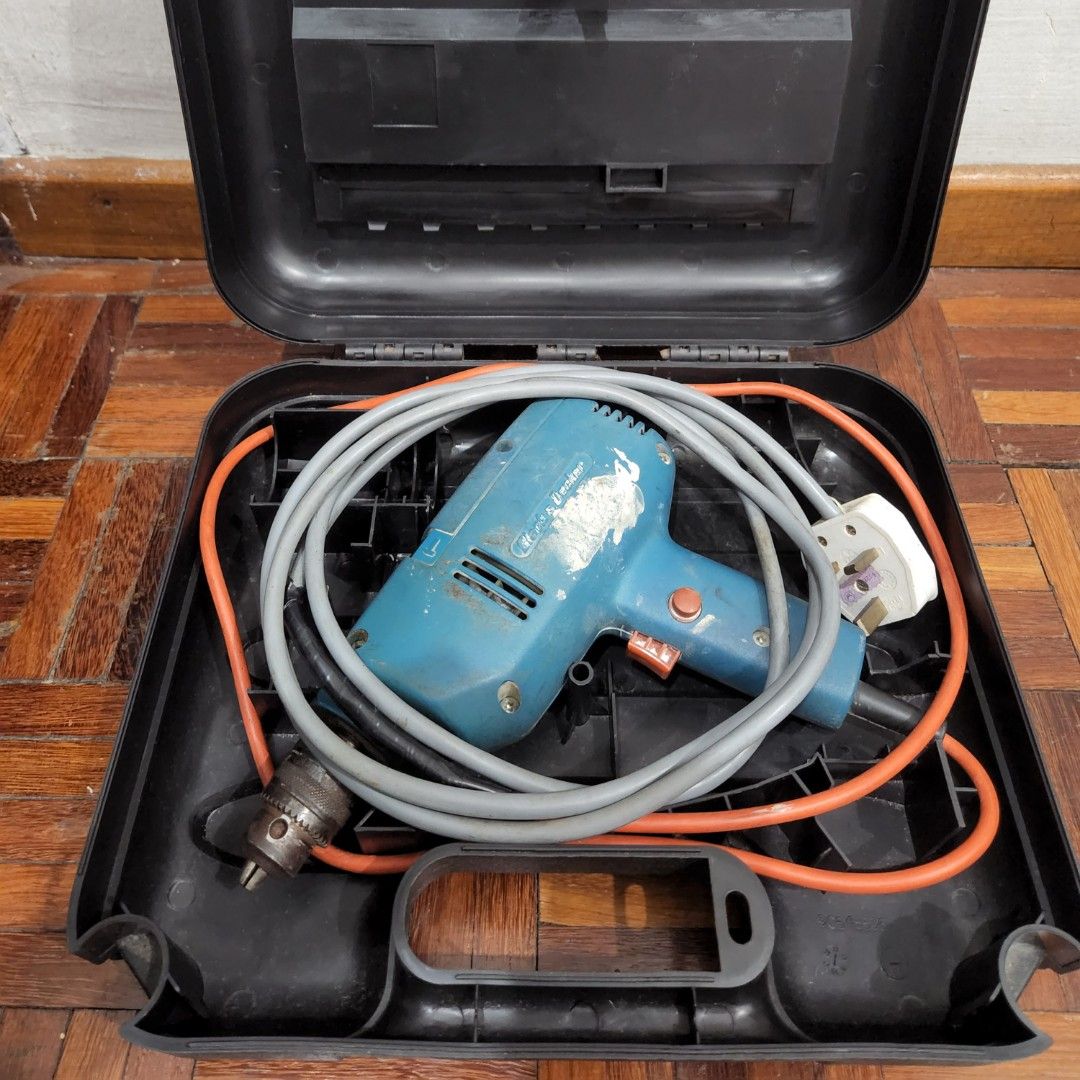 Black Decker Corded Hammer Impact Drill with Carrying Case