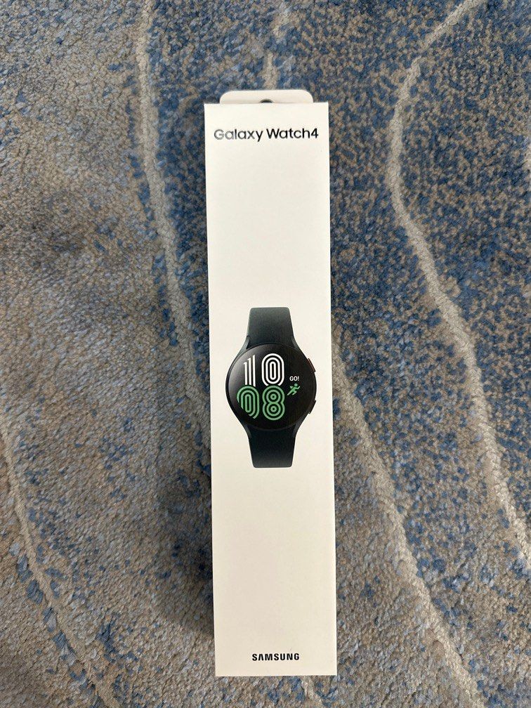BNIB] Samsung Galaxy Watch4 44mm Green Wifi (Sealed Set), Mobile ...