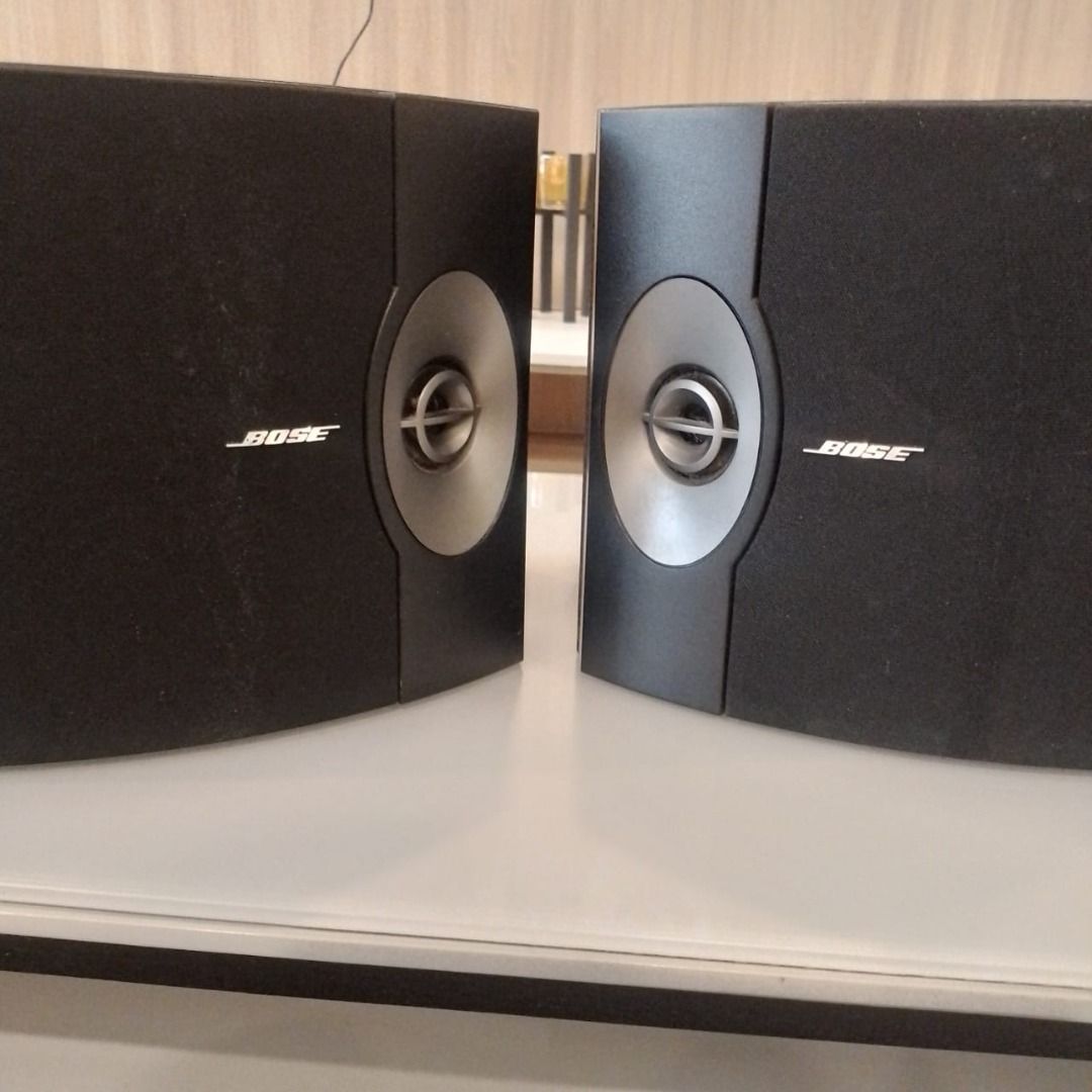 Bose 301 Series V Direct/Reflecting Bookshelf Speakers