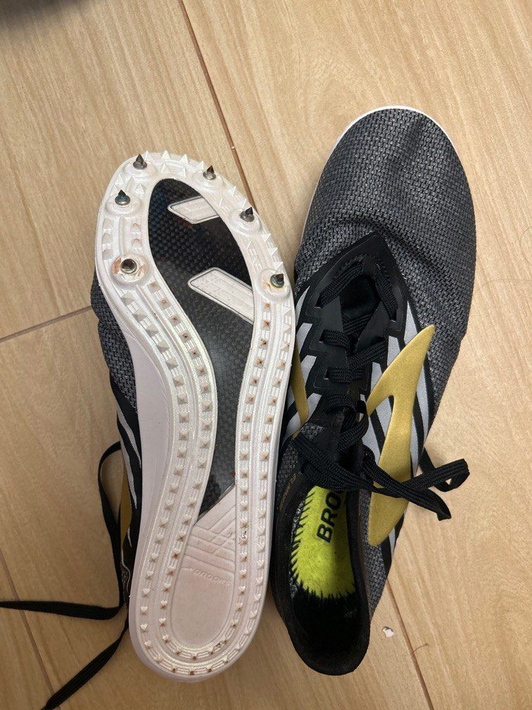 Brooks sale elmn8 v4