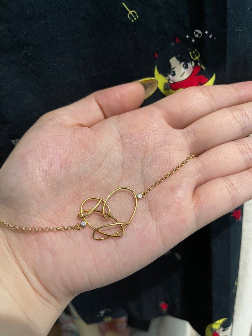 BTS LOVE YOURSELF BRACELET (Category: Bracelets) located in Manila. Submitted by fatsyfatty (Listing ID 1240395392, Image 2). Description: Customized BTS LY Bracelet •14K gold with side diamonds •Used Once •Free official merch 📍Calamba/Manila .