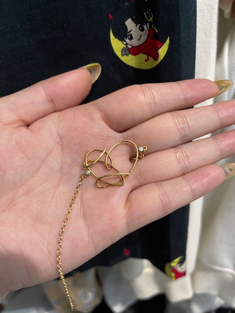 BTS LOVE YOURSELF BRACELET (Category: Bracelets) located in Manila. Submitted by fatsyfatty (Listing ID 1240395392, Image 1). Description: Customized BTS LY Bracelet •14K gold with side diamonds •Used Once •Free official merch 📍Calamba/Manila .