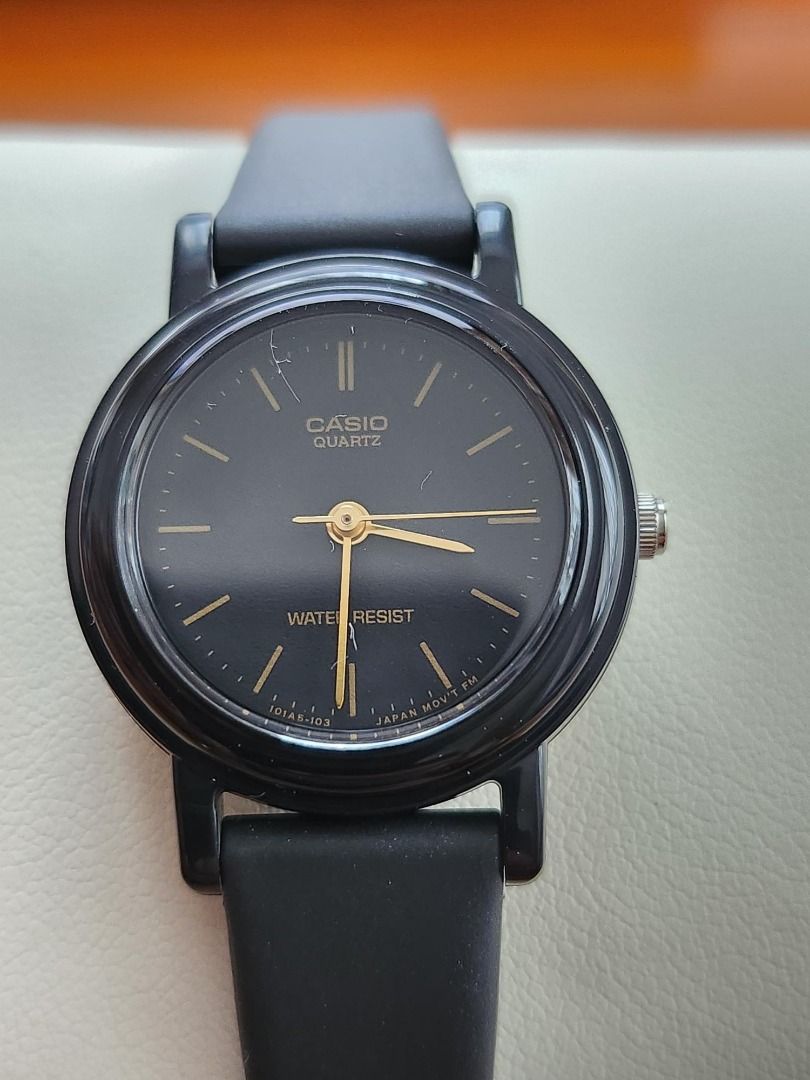 Casio quartz sale black watch