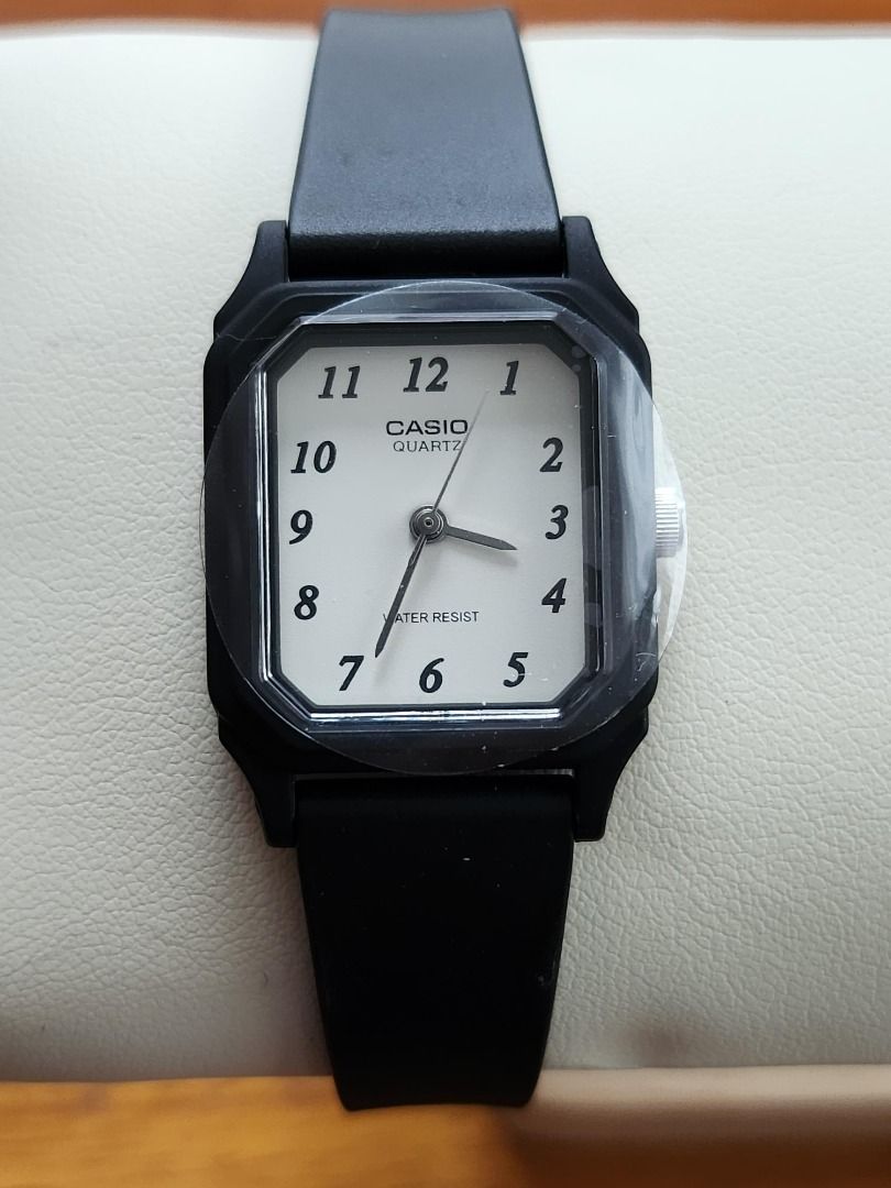 Casio Quartz Watch Small size Black White Dial