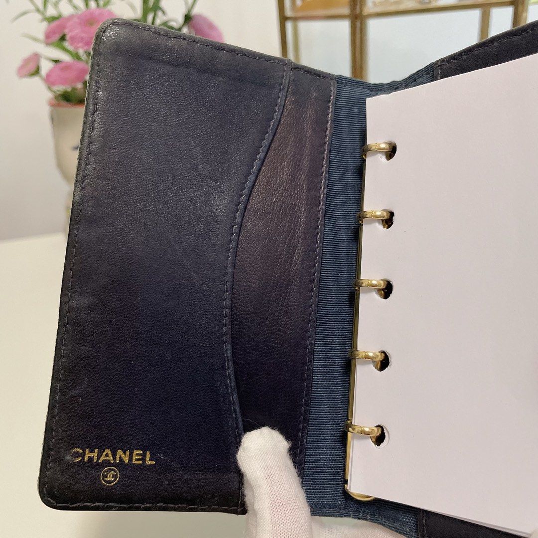 Chanel denim schedule 丹寜系列手帳, 名牌, 飾物及配件- Carousell