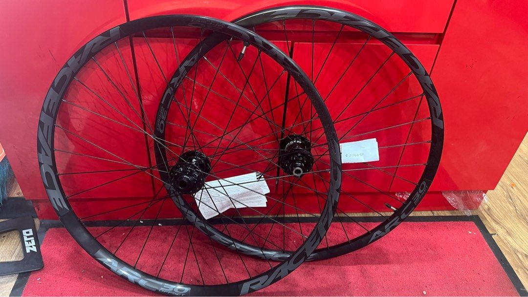 Chris king wheelset best sale 27.5