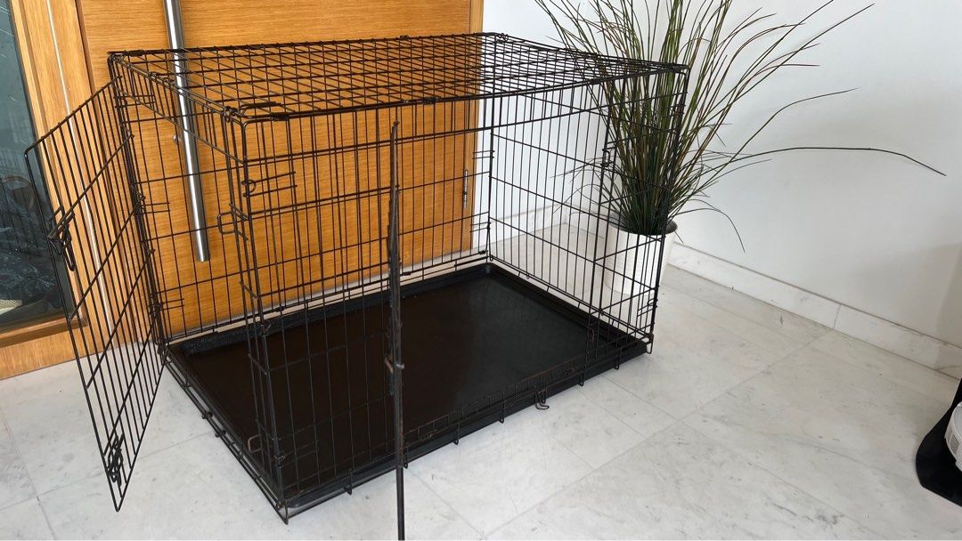 Dog cage/crate XL 2 door, Pet Supplies, Homes & Other Pet Accessories