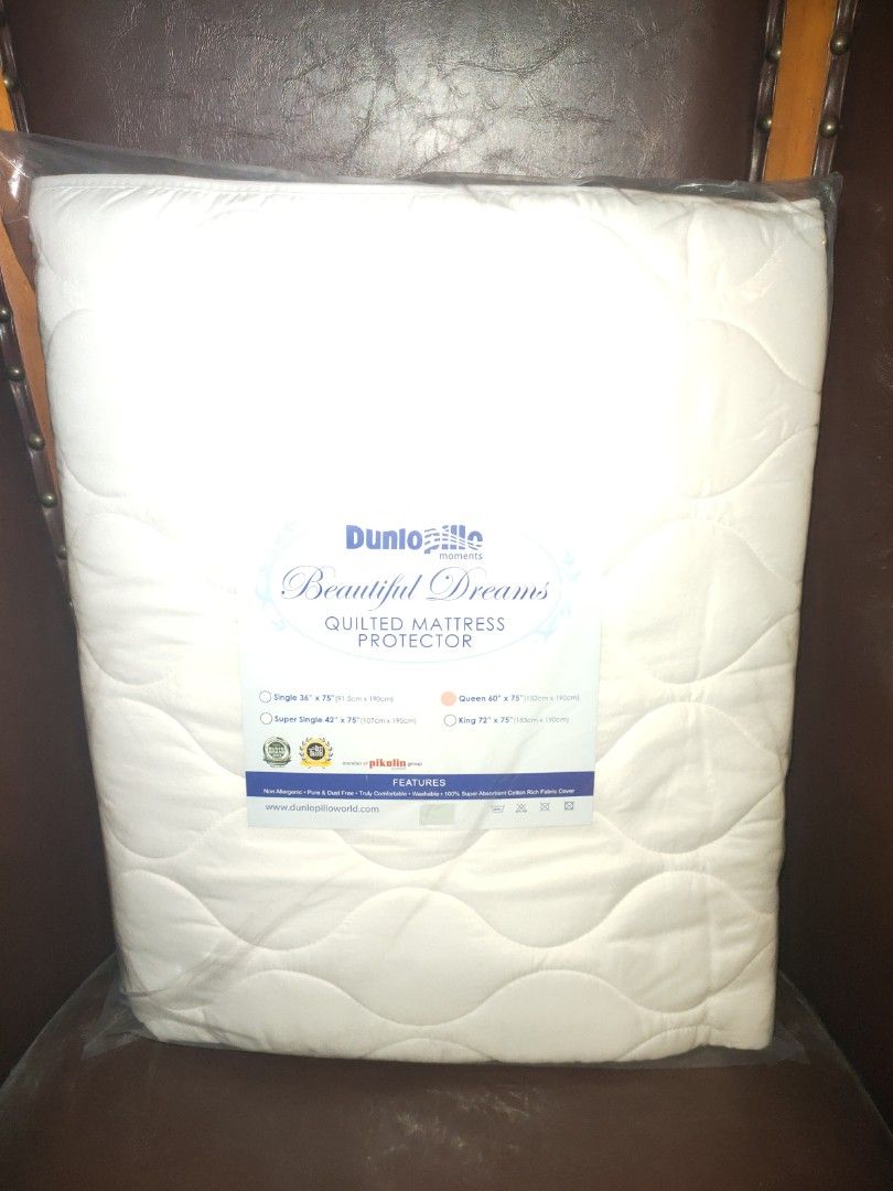 Dunloppillo pillow and mattress protector Brand New, Furniture & Home