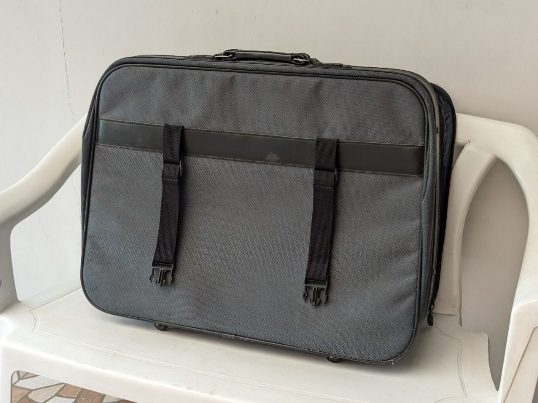 Echolac Classic Luggage (Category: Luggage) located in Paranaque City. Submitted by jett27 (Listing ID 1240266936, Image 2). Description: Meetup or Pickup around Paranaque. Pickup is preferred. RFS: - May iba kaming maletang ginagamit.