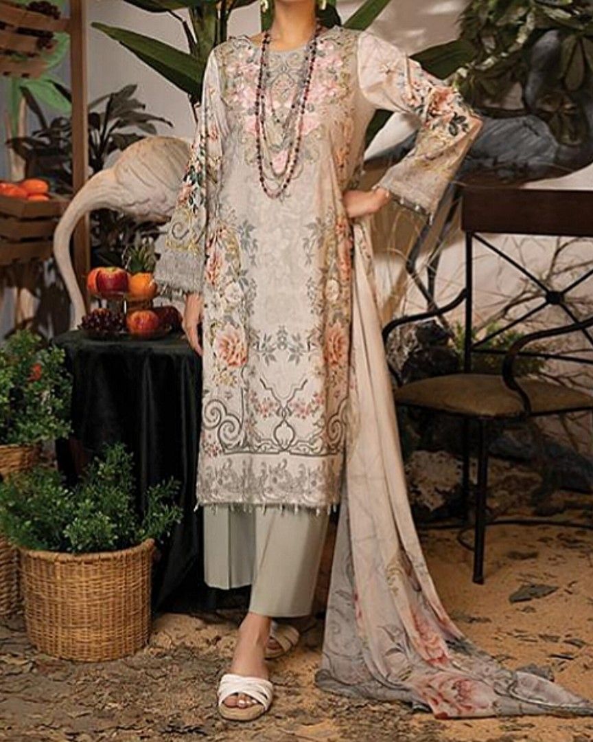 Pakistani/ Punjabi Suit (sale/rent), Women's Fashion, Dresses & Sets,  Traditional & Ethnic wear on Carousell