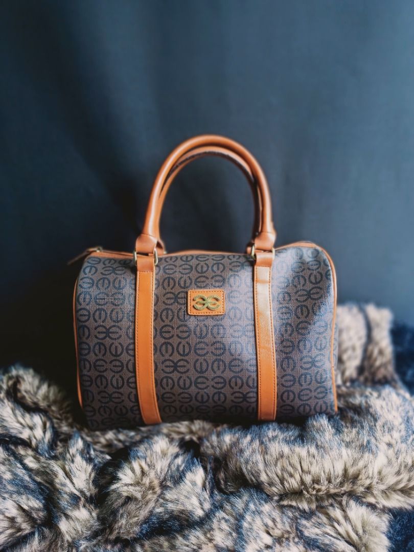 ESQUIRE DOCTORS BAG on Carousell