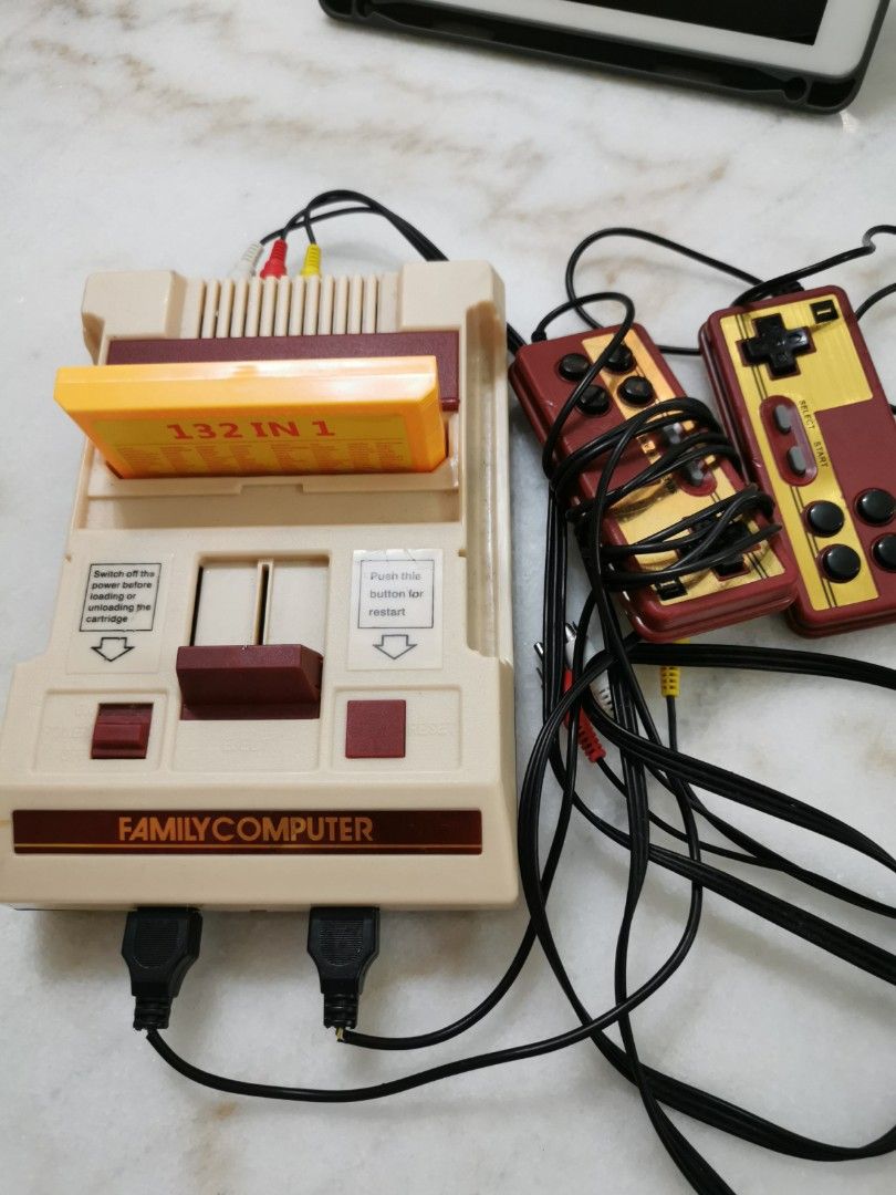Family top computer vintage