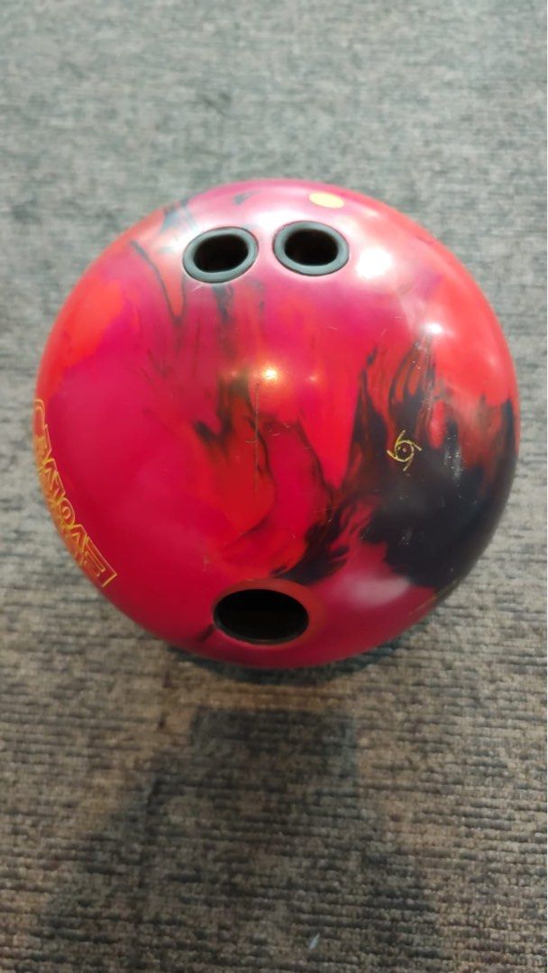 Gravity Evolve bowling ball 15 lbs, Sports Equipment, Sports & Games