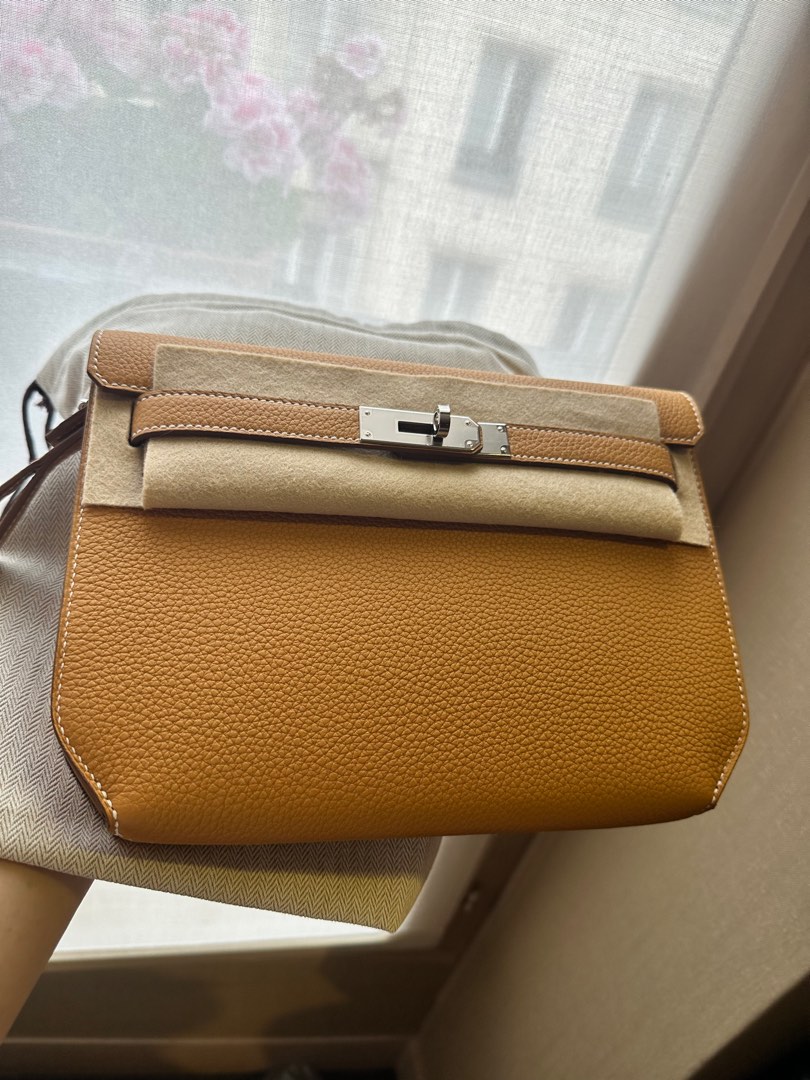Hermes Kelly Depeches 25 - [227012982], Luxury, Bags & Wallets on Carousell