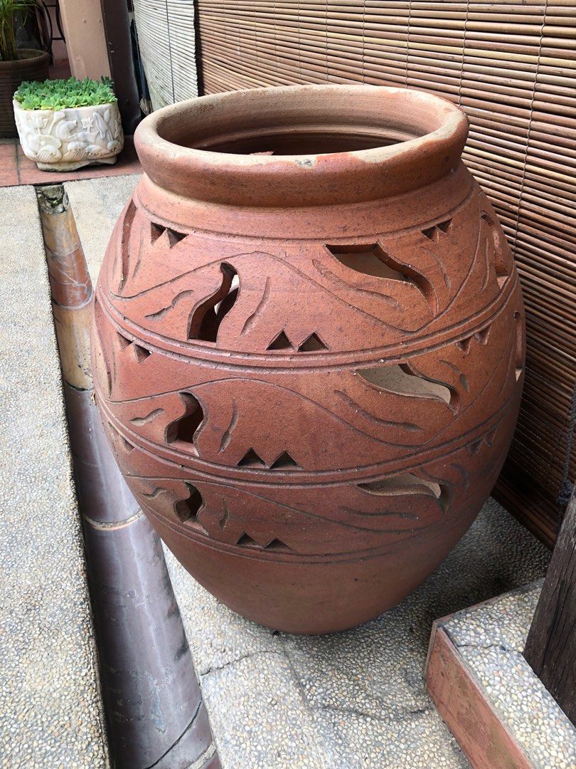 Huge Pot, Furniture & Home Living, Gardening, Pots & Planters on Carousell