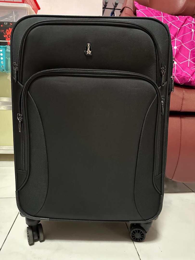 Hush Puppies 24 Luggage in Black Hobbies Toys Travel Luggage