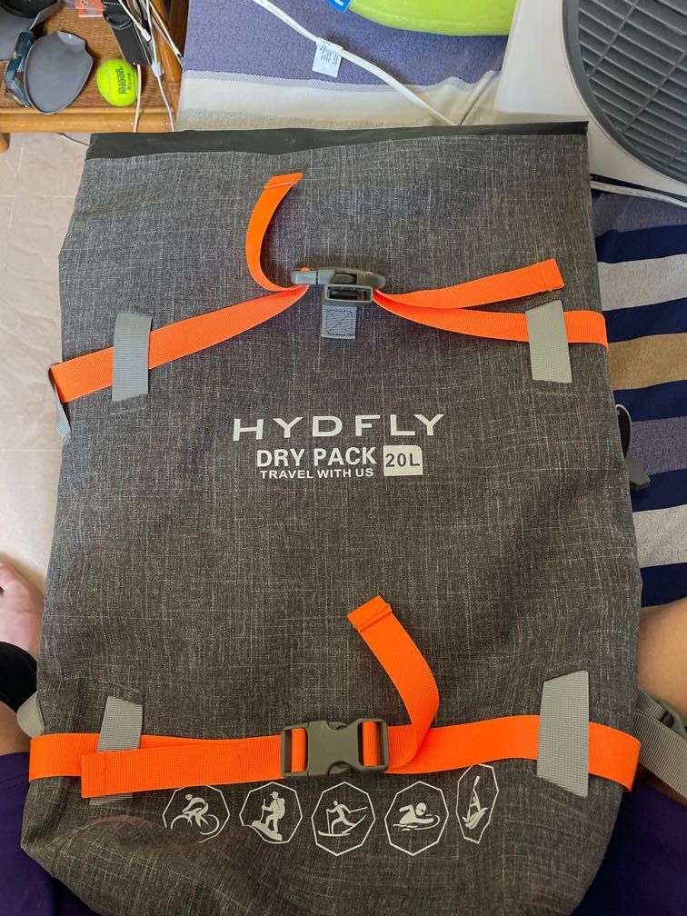 hydfly防水背囊, 男裝, 袋, 背包- Carousell